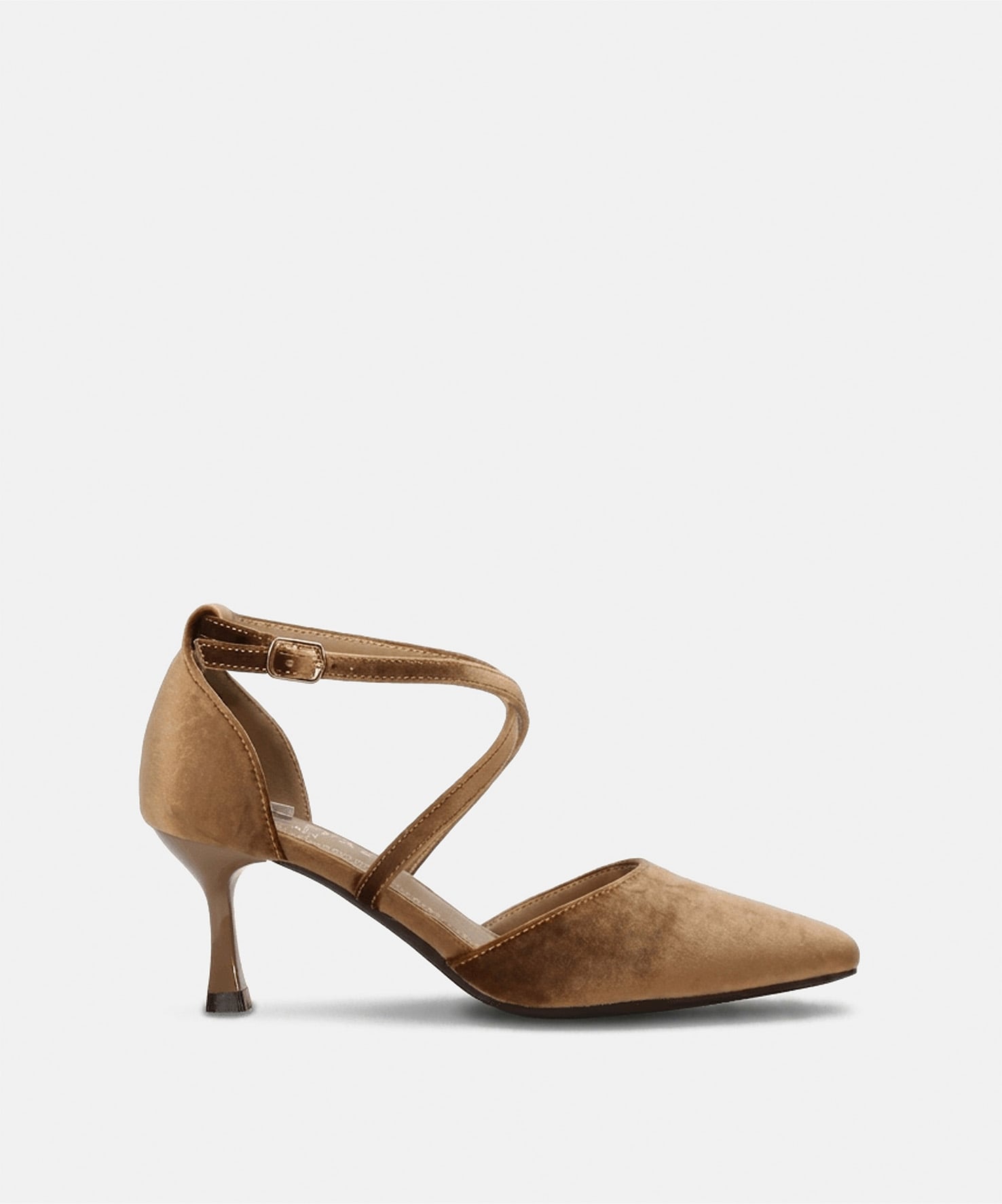 Zapato tac&oacute;n tiras cruzadas